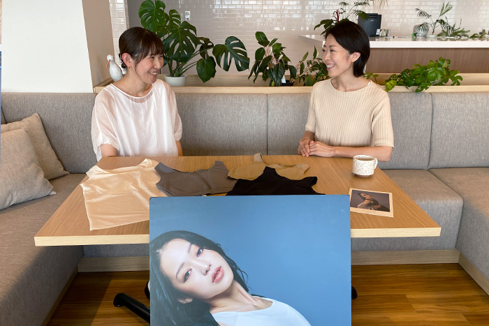 Nstyleの今後の展望と夢をにこやかに語り合う山川と近藤